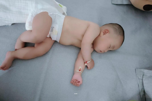 齐河宝宝发烧可以吹空调吗